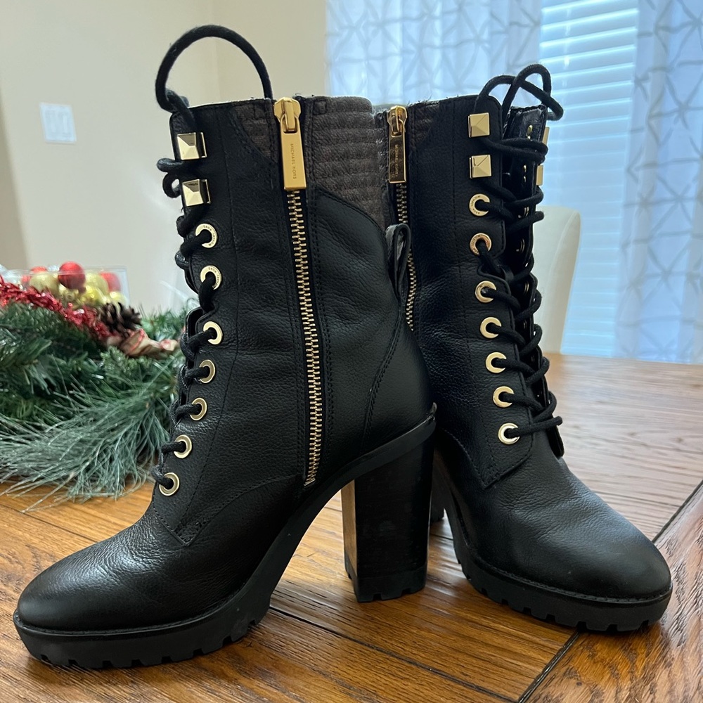MK black, brown and gold boots. Wms sz 6